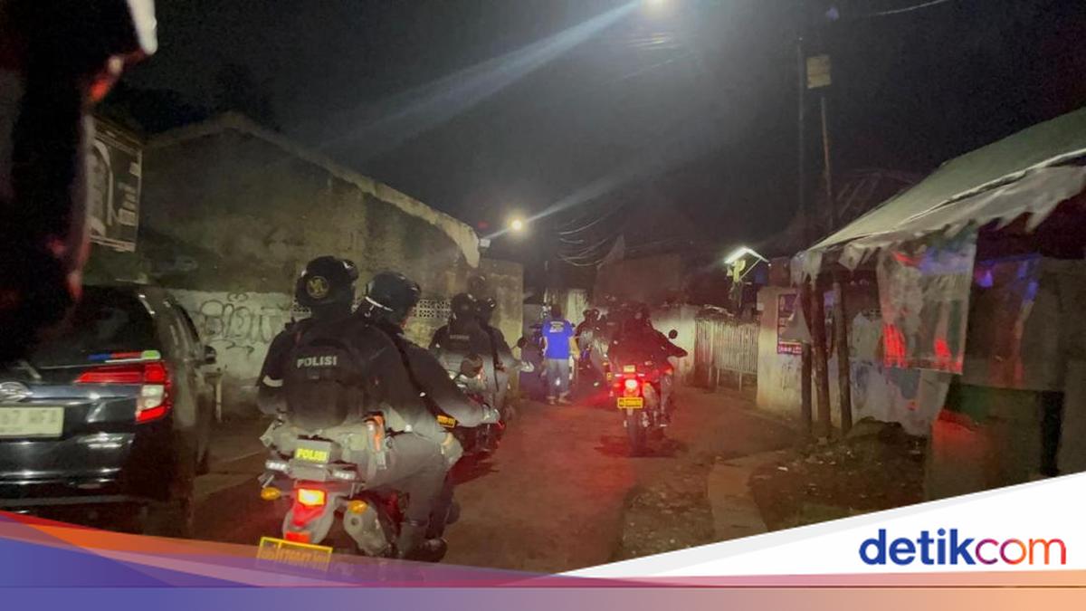 Brimob Polda Metro Patroli Malam di Tangsel dan Tangkot demi Cegah Tawuran