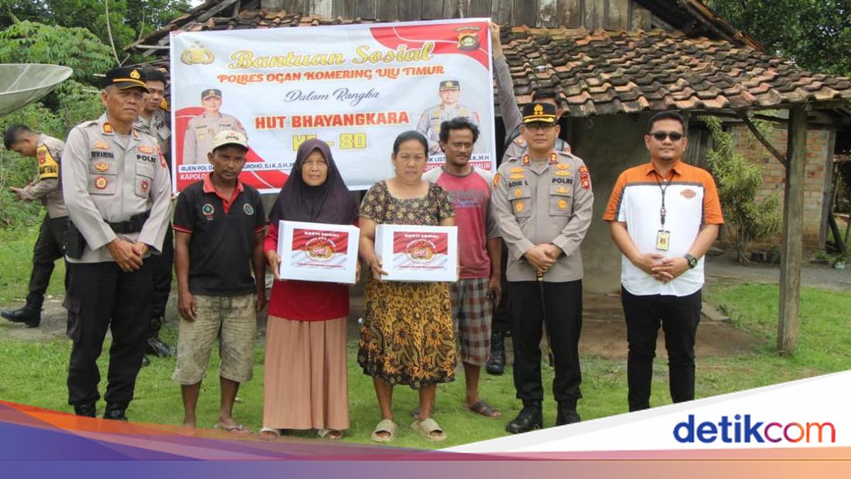 Dukung Ketahanan Sosial, Polda Sumsel Bagikan Ratusan Paket Bansos di OKU Timur