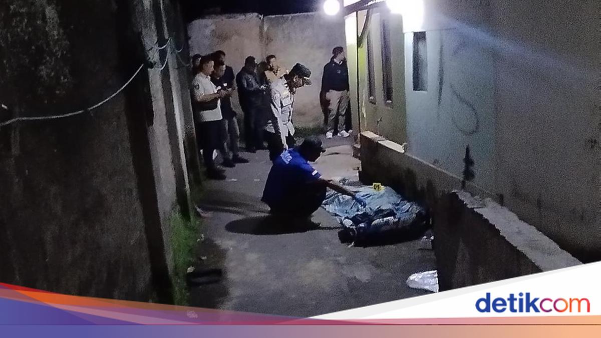 Seorang pria berinisial HI tewas dalam pembunuhan di Baleendah, diduga akibat konflik cinta segitiga. Pelaku CS alias Gareng telah ditangkap polisi.

Via @detikjabar_