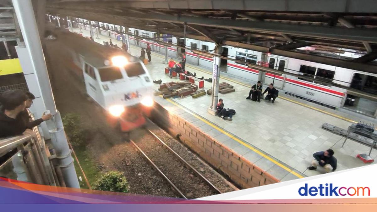 KAI Pastikan Satu Jalur di Stasiun Bekasi Timur Sudah Bisa Dilintasi