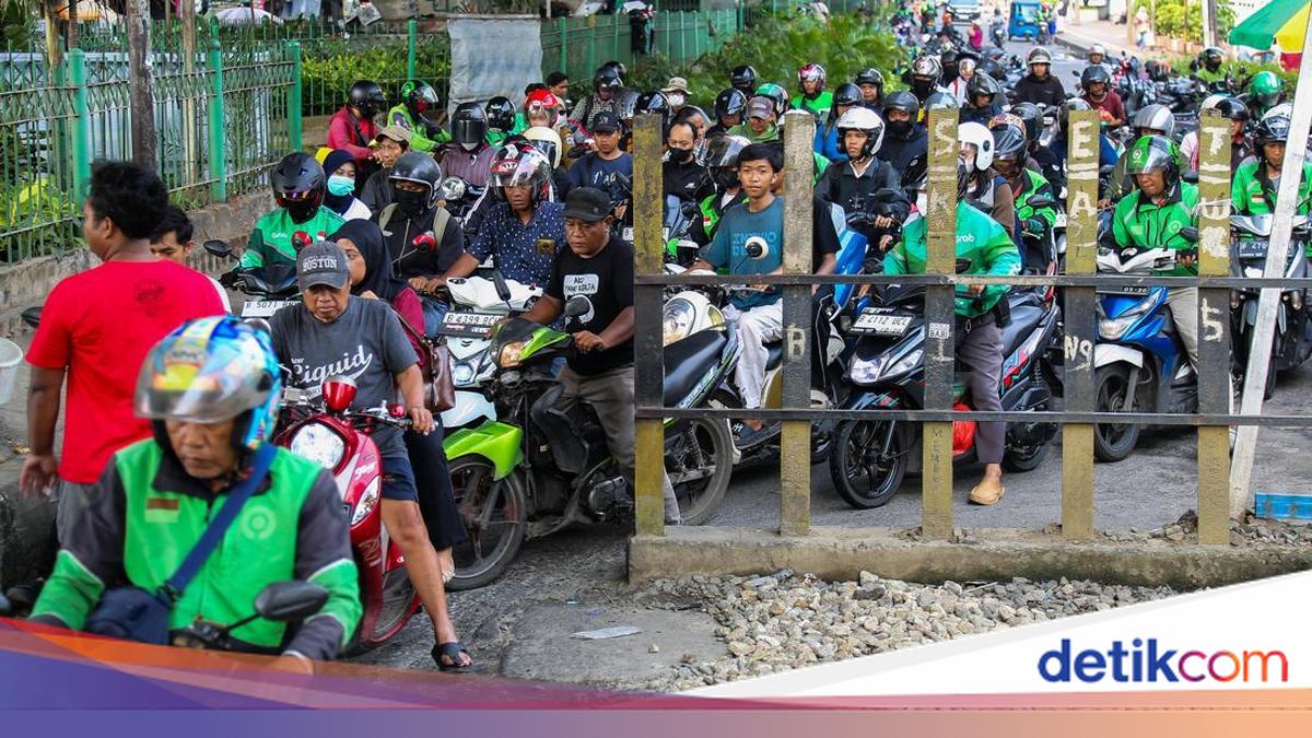 KAI Diminta Segera Tutup Perlintasan Liar