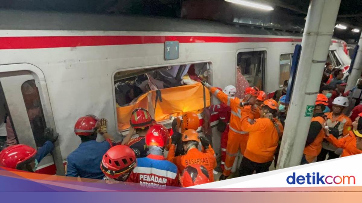 Kecelakaan Kereta di Bekasi Timur: 3 Orang Masih Terperangkap dan 7 Tewas