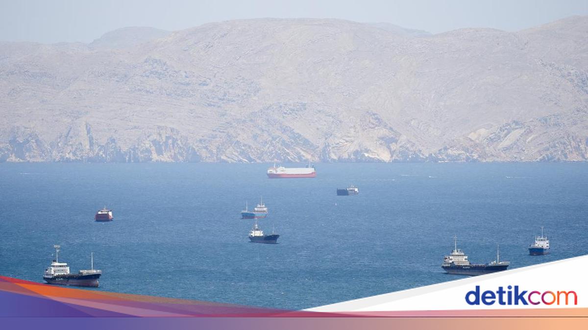Ancaman Iran Jika AS Nekat Terobos Selat Hormuz