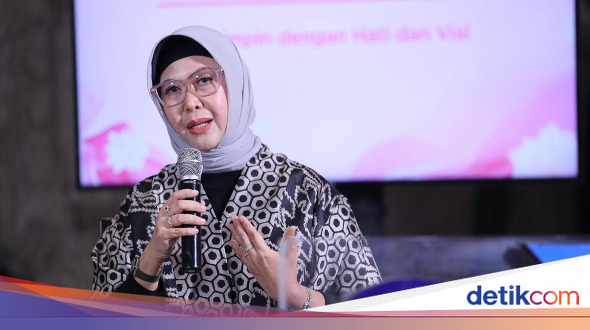 Direktur Human Capital Pegadaian Raih Penghargaan di Ajang Top Women Fest