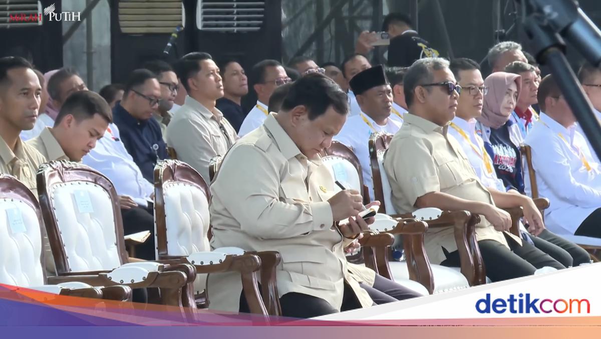 Momen Prabowo Mencatat saat Buruh Sampaikan Aspirasi Daycare hingga Rumah