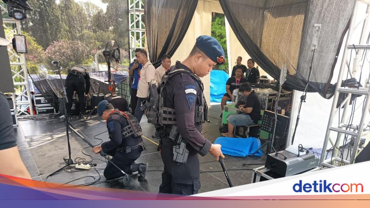 Gegana Polda Metro Sterilisasi JIExpo Jelang Konser Remember November