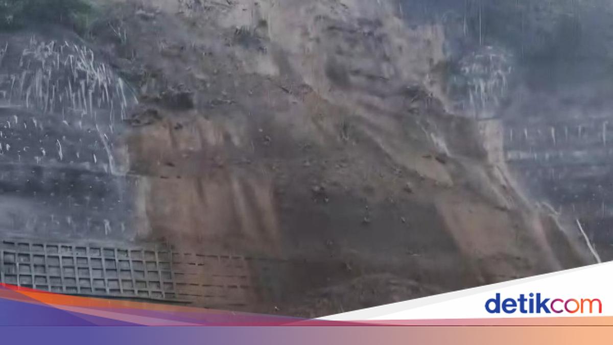 Longsor Terjadi di Area Proyek PLTA Upper Cisokan, Material Meluncur dari Bukit
