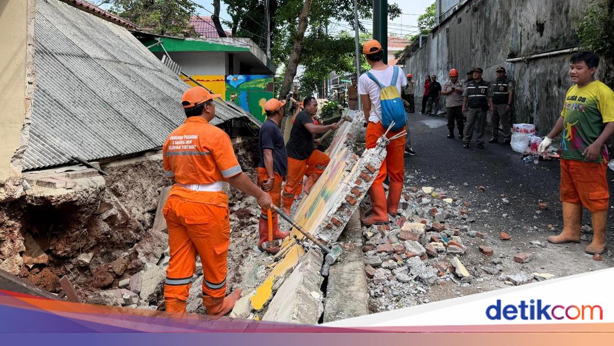 SDN Tebet Barat 08 Gelar PJJ bagi Siswa Selama Perbaikan Tembok Roboh