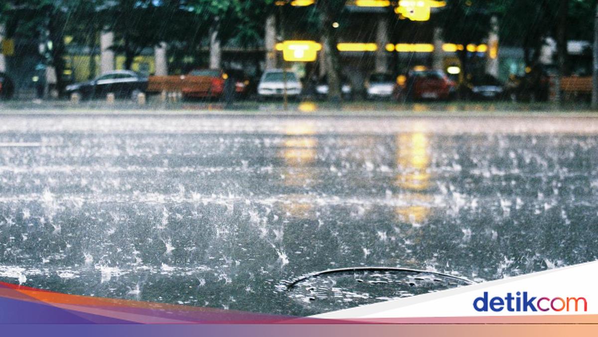 Jakarta Berpotensi Diguyur Hujan Sedang hingga Lebat pada 13-17 Mei