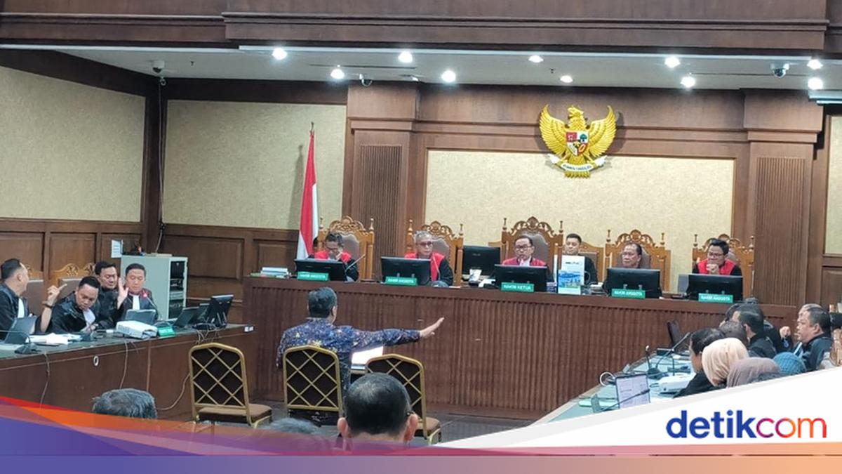 Jaksa dan Pengacara Nadiem Ribut di Ruang Sidang!