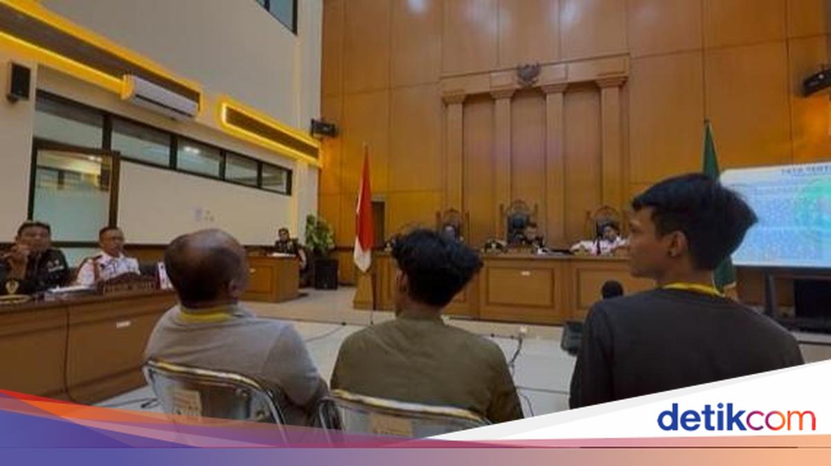 Cerita Saksi Saat Tolong Andrie Yunus Usai Disiram Air Keras: Bajunya Hancur