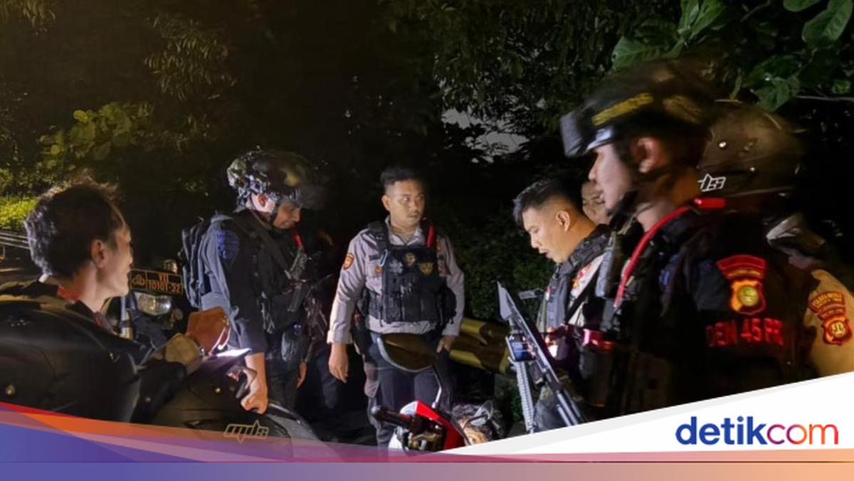 Patroli di Jaktim, Brimob Polda Metro Amankan Pemuda Bawa Ganja Sintetis