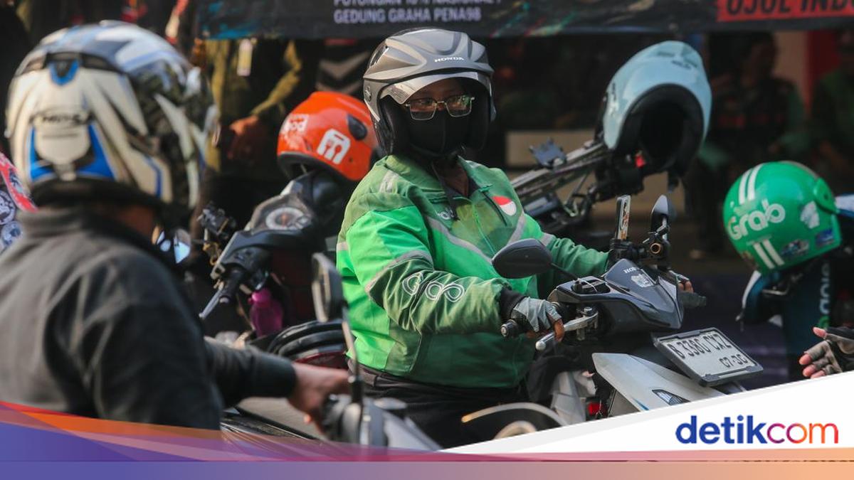 Asosiasi Ojol Desak Gojek-Grab Patuhi Aturan Komisi 8%