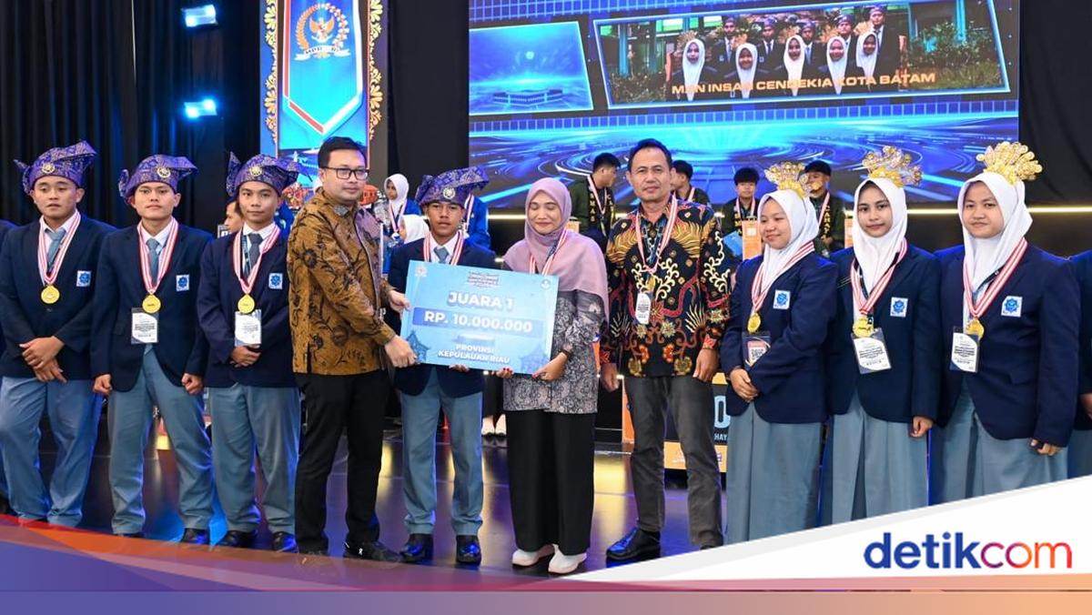 Juara Lomba Cerdas Cermat MPR, MAN Insan Cendekia Batam ke Tingkat Nasional