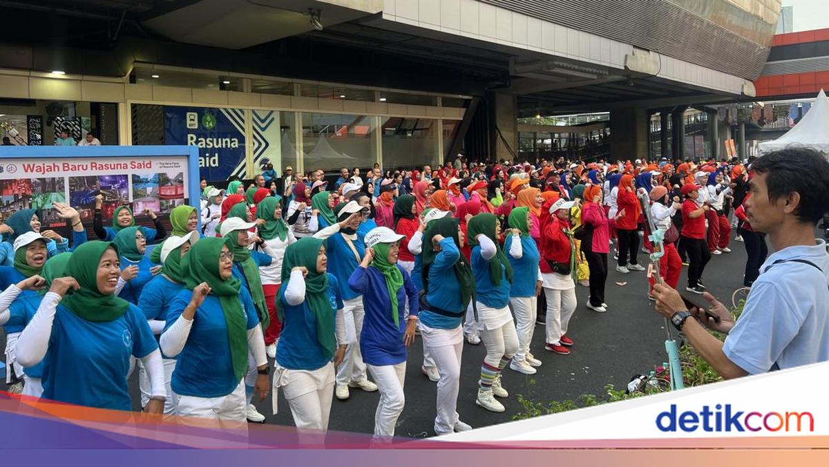 Antusias CFD Perdana di Rasuna Said, Warga Senam Massal hingga Jalan Santai