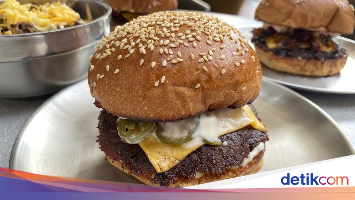 Tob's Joint: Cicip Jalapeno Burger yang Juicy di Perumahan Taman Alfa Indah