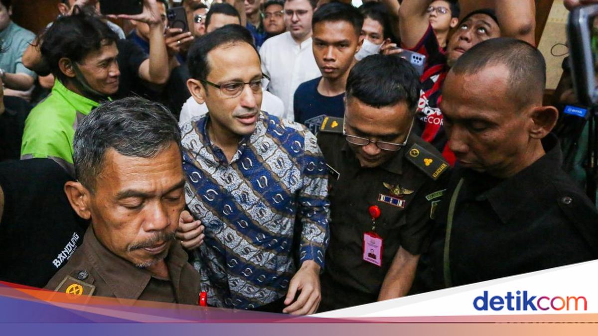 Kejagung Pasang Gelang Detektor ke Nadiem yang Jadi Tahanan Rumah