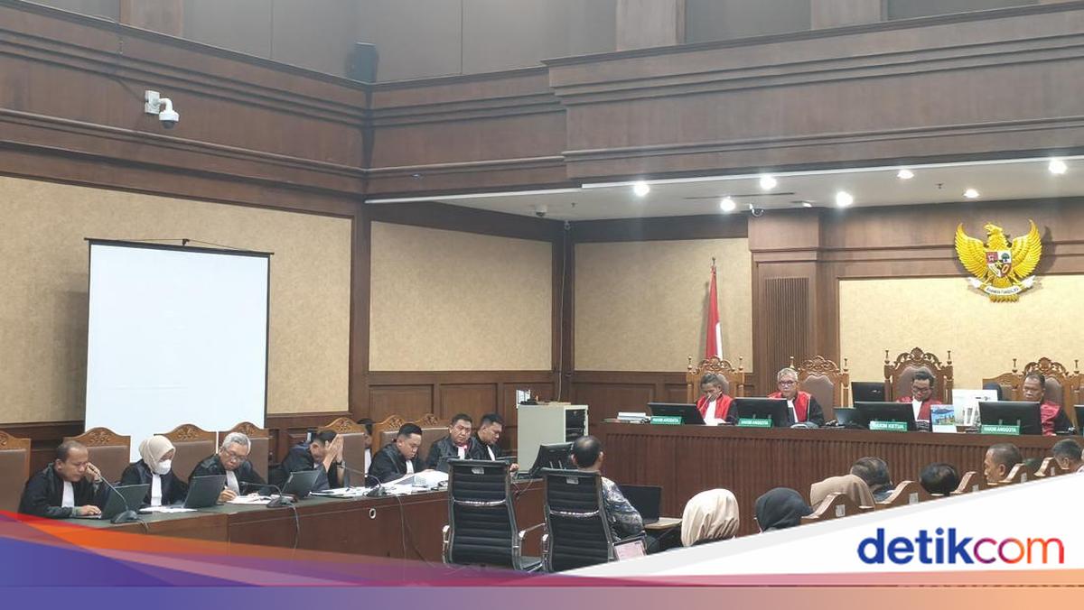 Merasa Jawaban Dipotong Jaksa, Nadiem: Saya Belum Selesai Pak