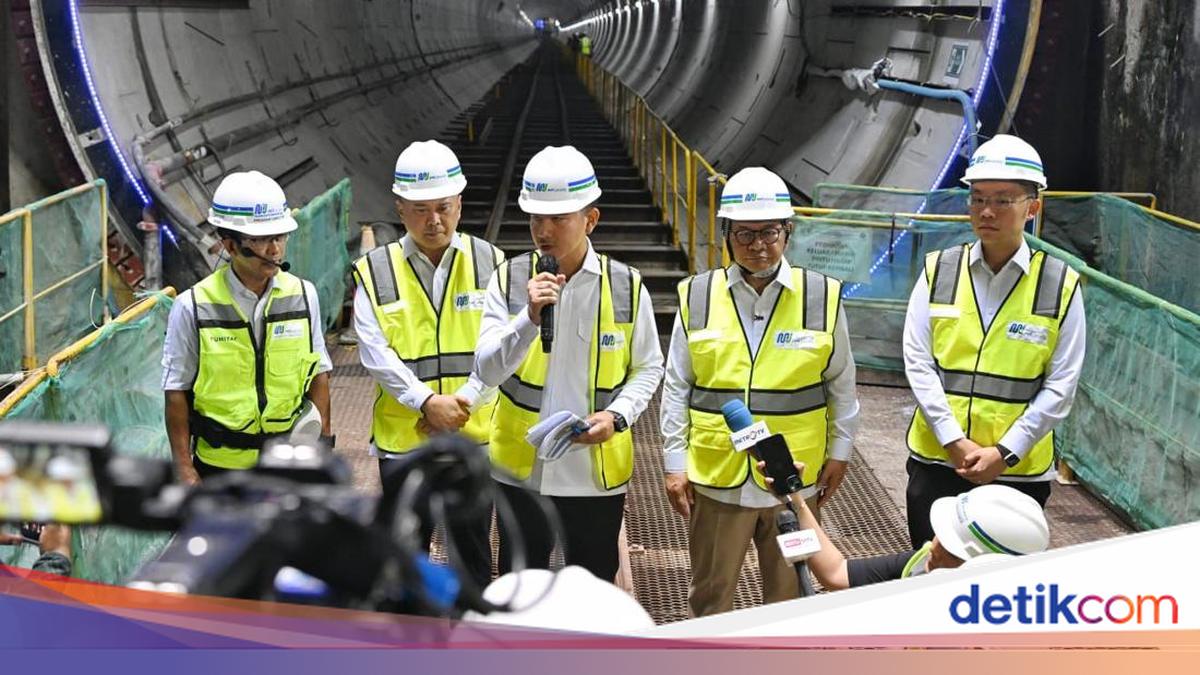 Gibran Bareng Pramono Cek Proyek MRT Harmoni, Targetkan Operasi Akhir 2027