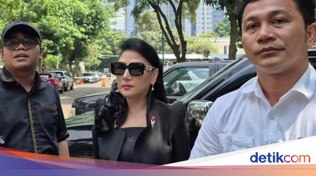Lita Gading Bantah Bully Anak Ahmad Dhani!