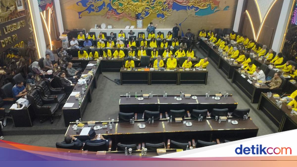 Ditanya Mahasiswa, Anggota DPR: Masyarakat Tahu Nggak Maksud Perampasan Aset?