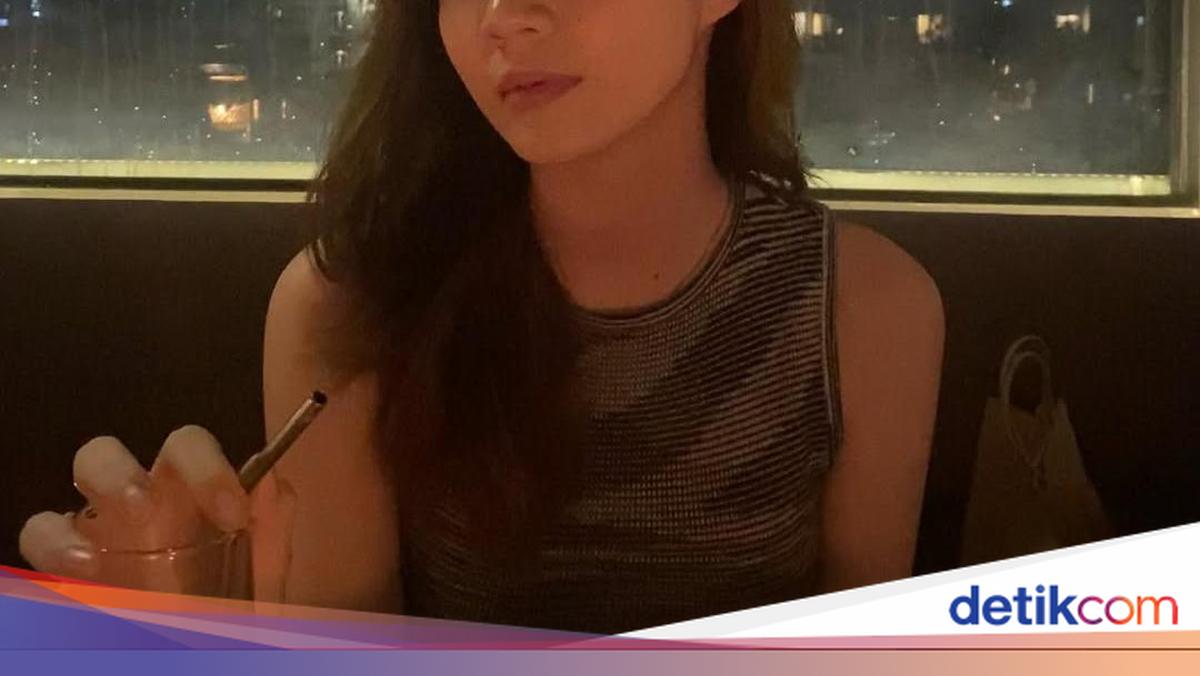 Potret Gisellma Firmansyah, Aktris Cantik yang Hobi Hangout di Kafe