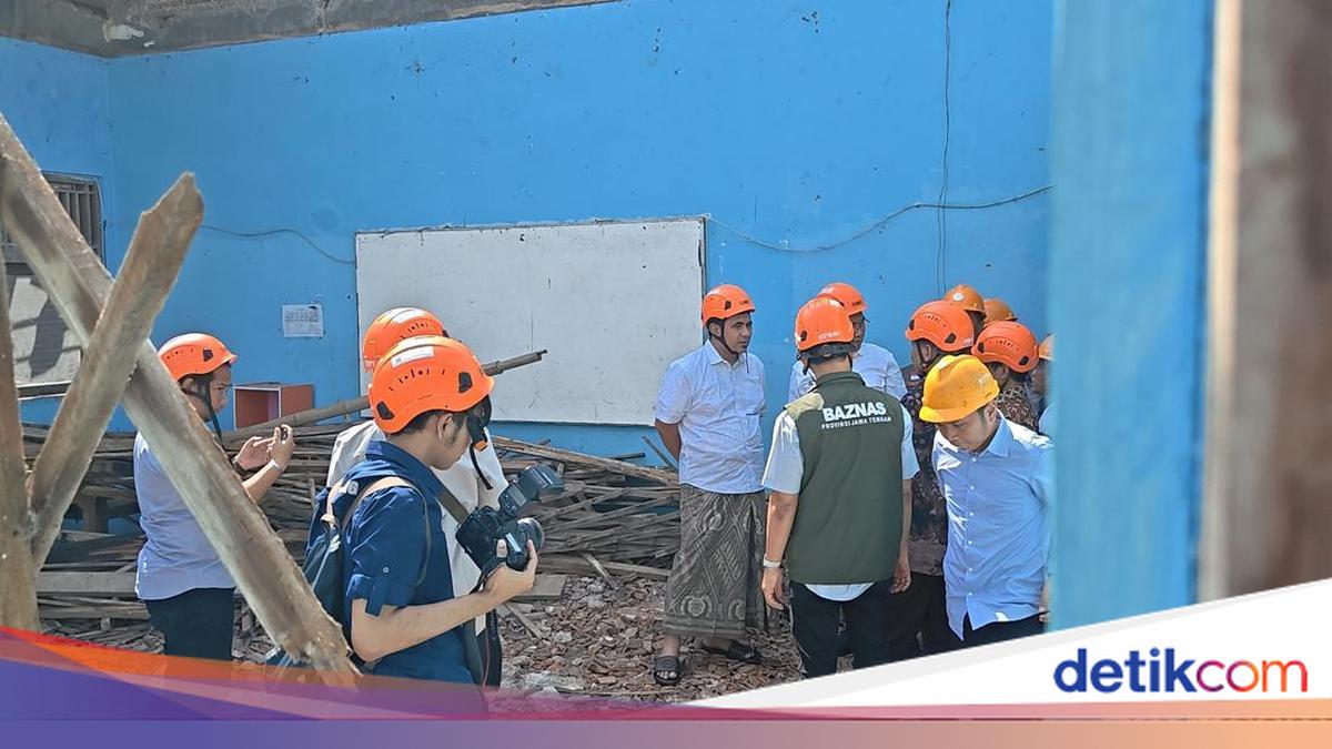 Wagub Jateng Gus Yasin Tinjau MTs Muhammadiyah Sragen yang Atapnya Ambruk