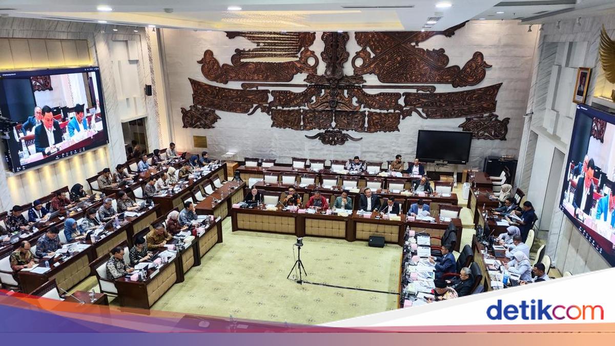 Rapat DPR dan Gubernur BI Dihujani Kritik soal Rupiah, Kelas Menengah Disorot