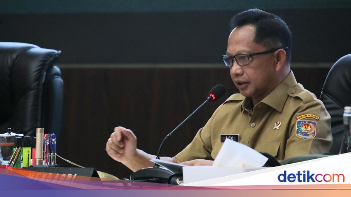 Mendagri Apresiasi Inflasi 2,42%, Minta Pemda Waspadai Dampak Geopolitik