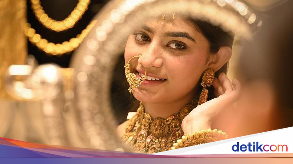 Rakyat India Diminta Tak Beli Emas selama Setahun, Kenapa?