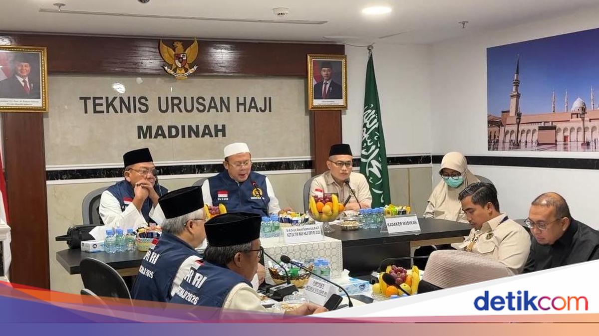 Timwas Haji DPR Rapat Kerja Bareng Daker Madinah, Apresiasi Pelayanan Jemaah