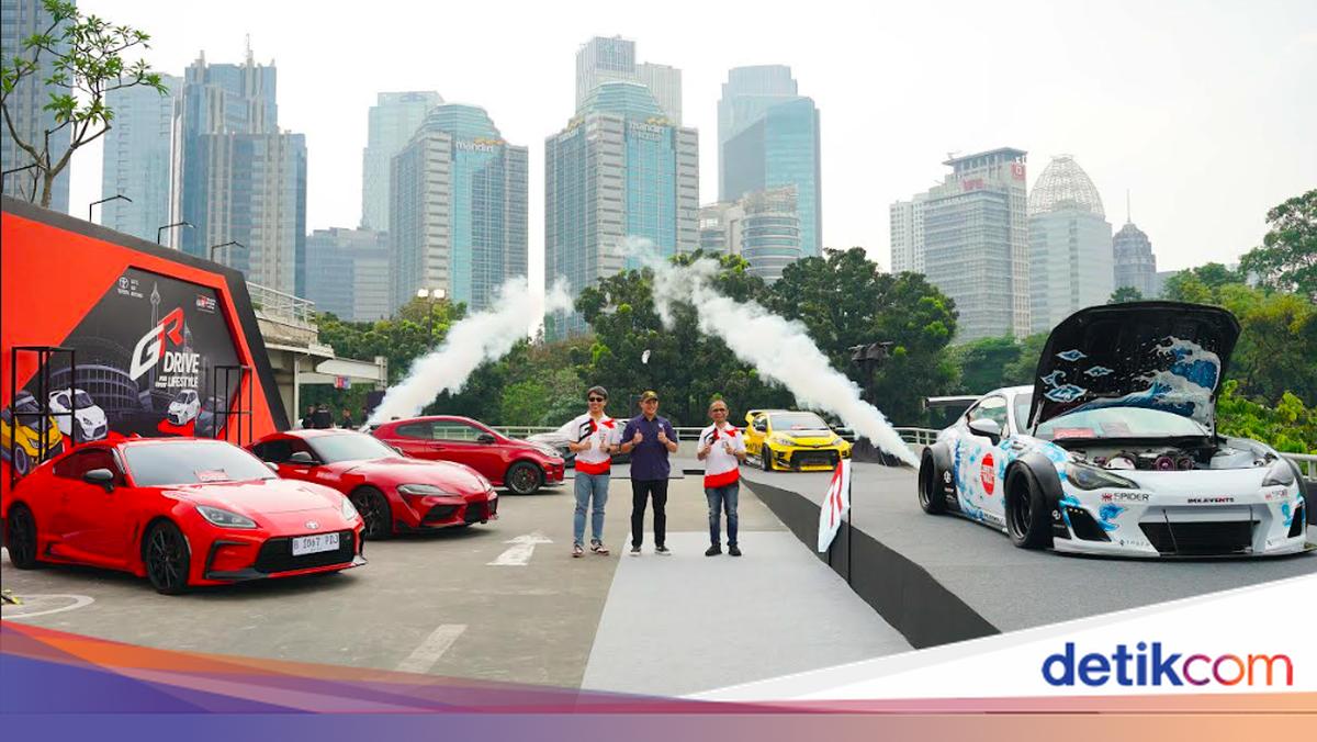 Tempat Petrolhead Ngumpul, 400 Mobil Modifikasi Toyota Ramaikan Jakarta