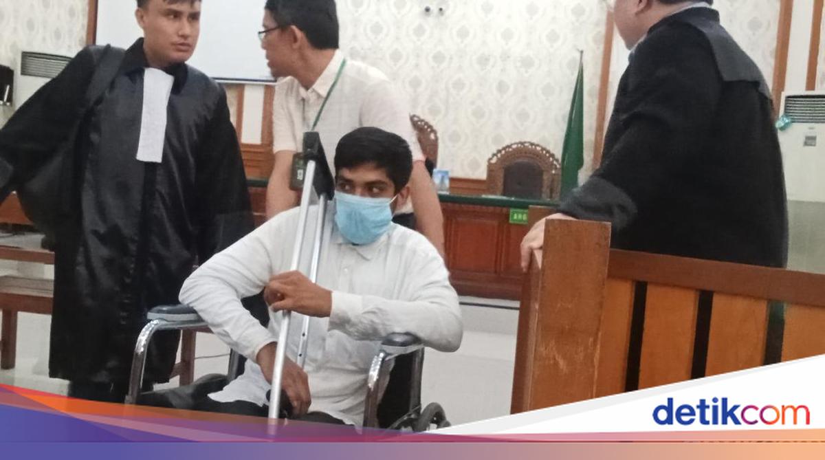 Tanam Ganja dalam Kontrakan di Denpasar, WN Belanda Dituntut 9 Tahun Bui