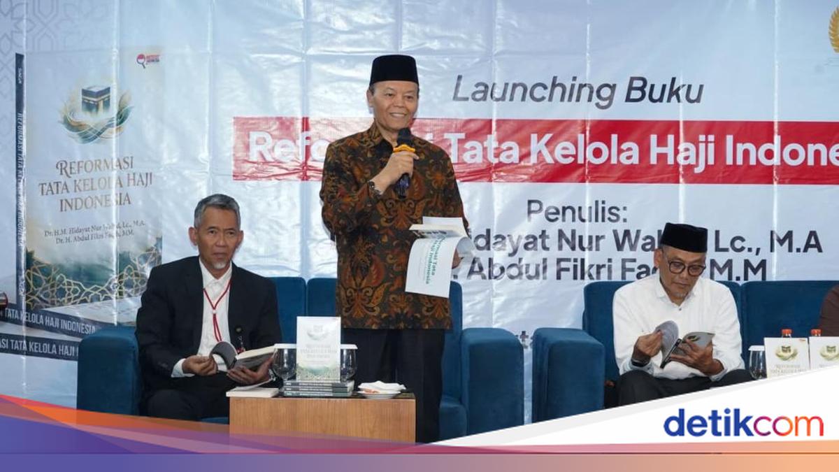 Hidayat Nur Wahid Rilis Buku 'Reformasi Tata Kelola Haji Indonesia'
