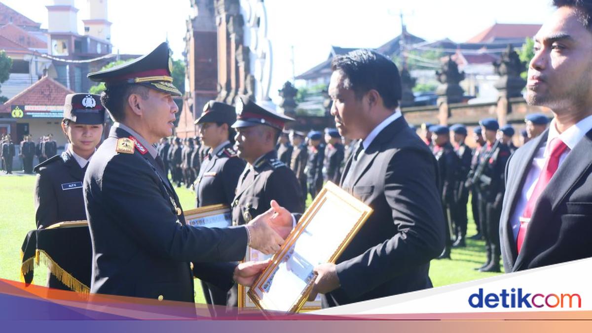 Polda Bali Beri Penghargaan ke Jajaran yang Berprestasi, Ada 23 Kategori