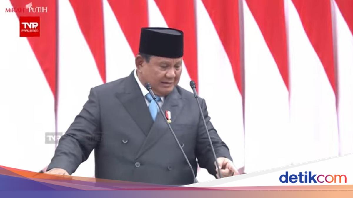 Gestur Prabowo Cari Kopi di Podium Curi Perhatian Sidang Paripurna DPR