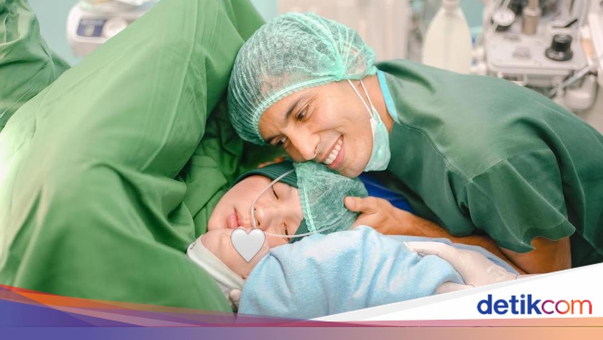 Rifky Alhabsyi Ceritakan Momen Emosional Persalinan Istri