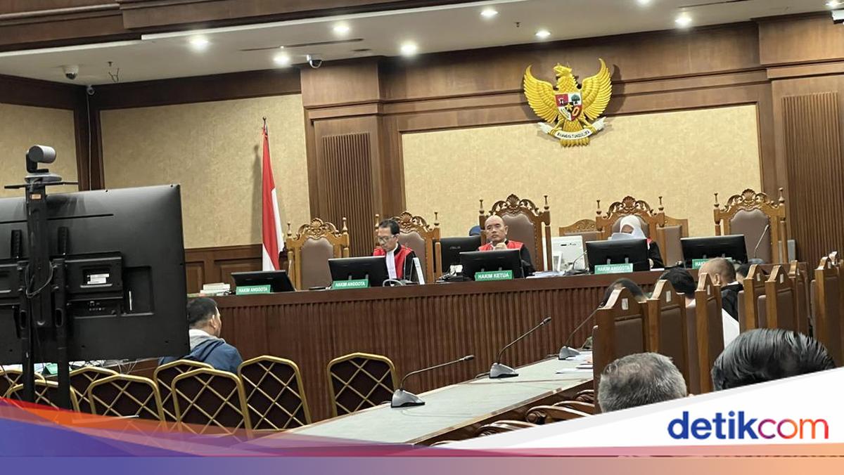 Saksi Ungkap Amplop Jatah Suap Kode '1' Diberikan ke Dirjen Bea Cukai