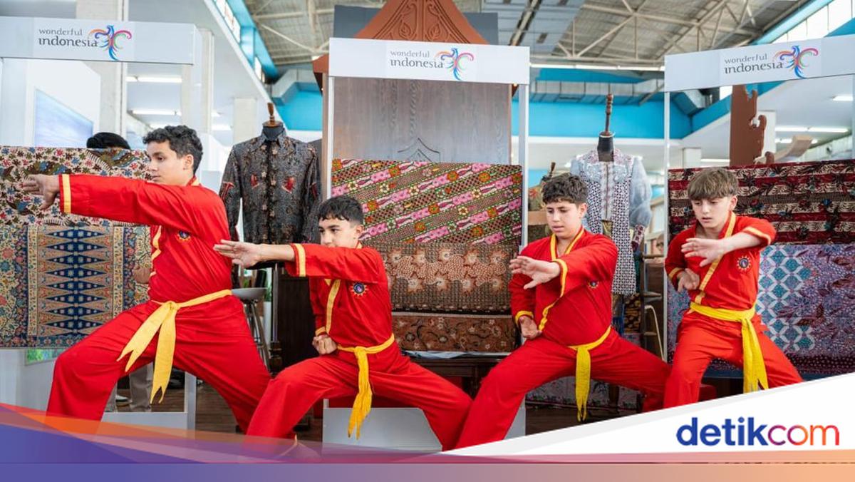 Saat Tari Kandangan hingga Pencak Silat Ramaikan SITEV 2026 di Aljazair