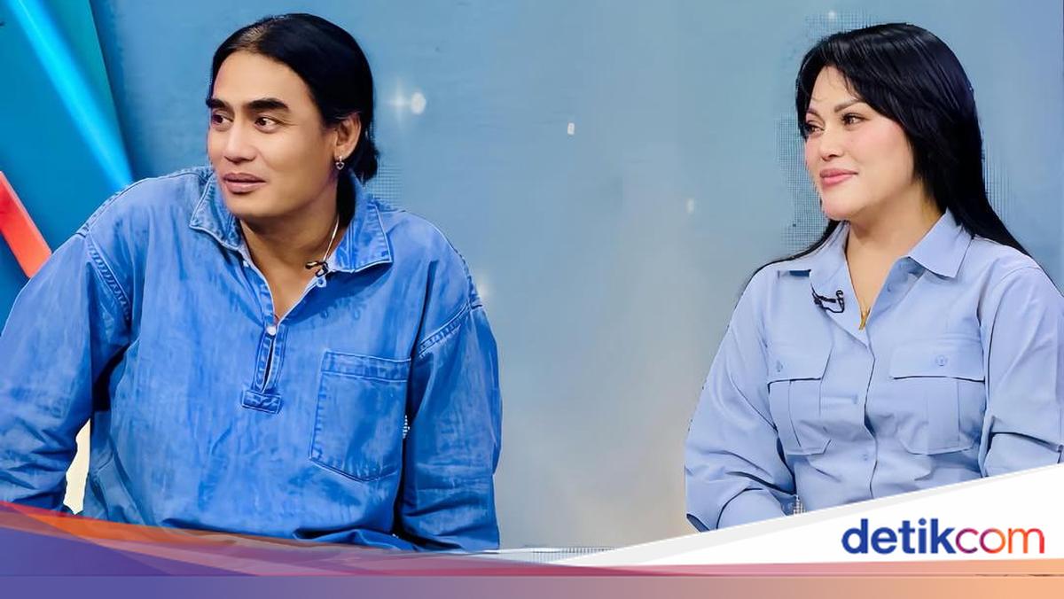 Charly Van Houten Ungkap Rahasia Awet Nikah 22 Tahun dengan Regina