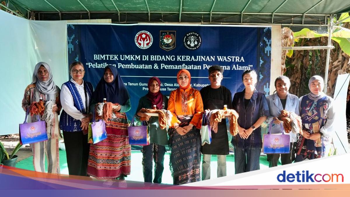 Bekali Keterampilan Wastra, Dekranas Gelar Bimtek bagi UMKM Alor