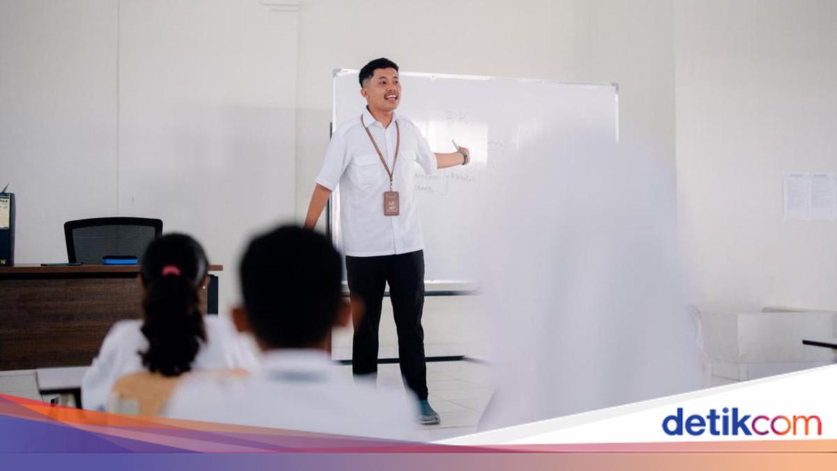 Dari Madura ke Kupang, Junaidi Mewakafkan Diri di Sekolah Rakyat