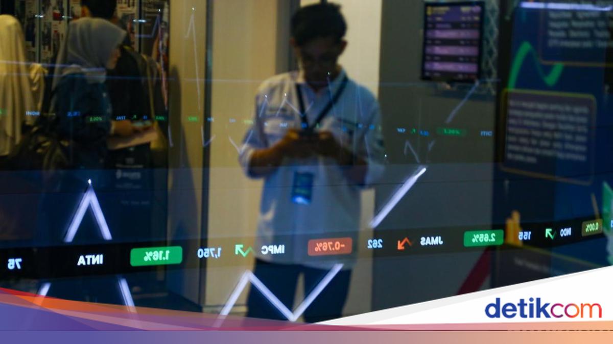 IHSG Ditutup Melemah Usai Perry Warjiyo Mundur dari Gubernur BI