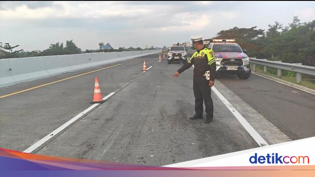 Kronologi Kecelakaan Gus Hilman: Sopir Ngantuk Tabrak Truk di Tol Paspro