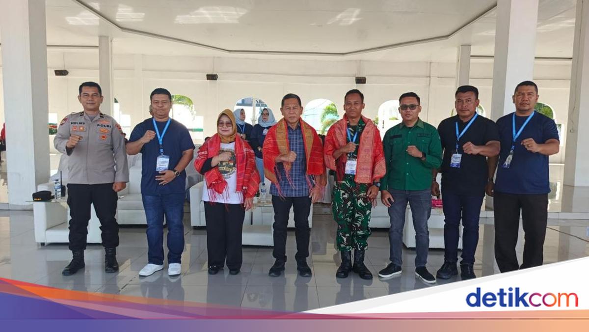Buka Lomba Kreasi Baris Berbaris di Sumut, Sekjen MPR Beri Pesan Ini