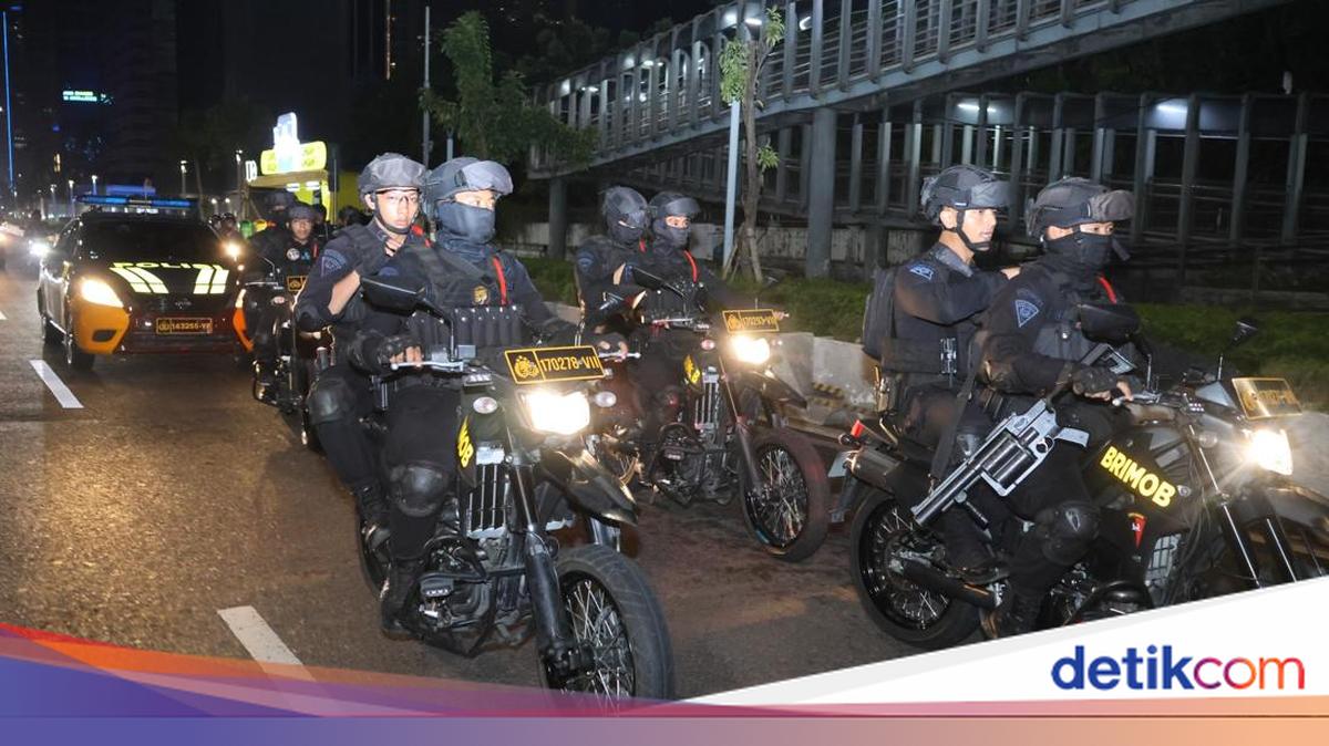 Patroli Dini Hari, Brimob Polda Metro Amankan Balap Liar-Narkoba Sintetis