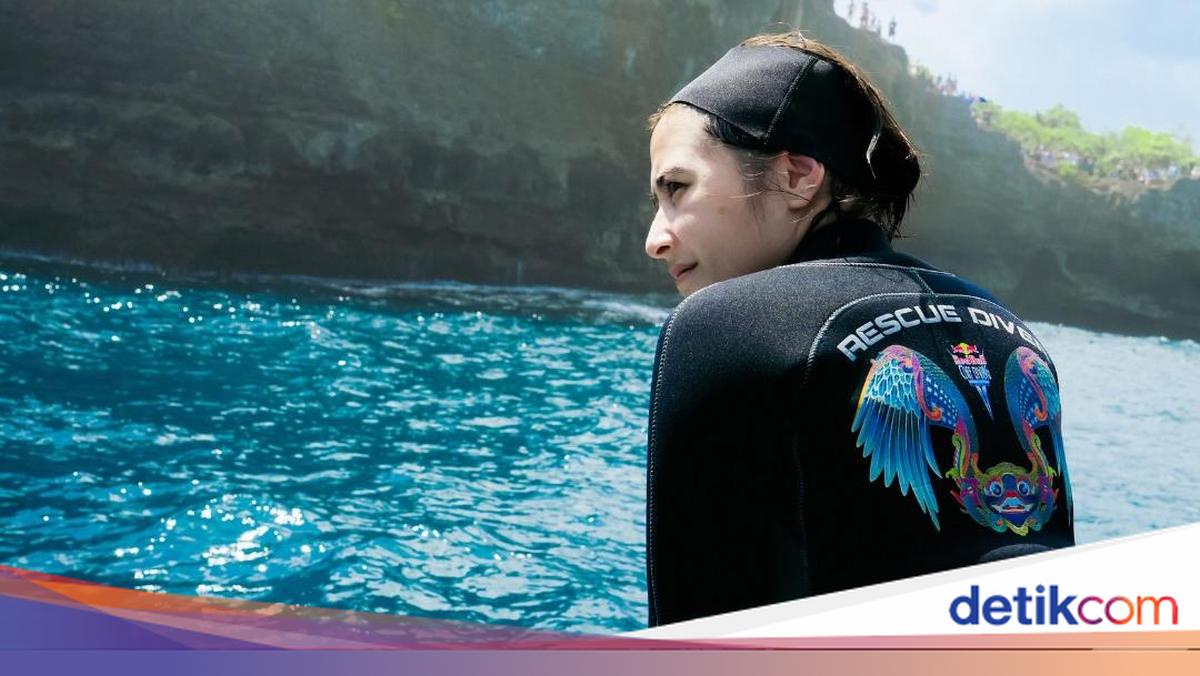 Prilly Latuconsina Rela Belang, Happy Jadi Rescue Diver Kompetisi Cliff Diving