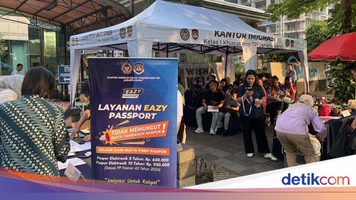 Warga Senang Bikin Paspor di CFD HI: Bantu yang Sibuk Hari Kerja