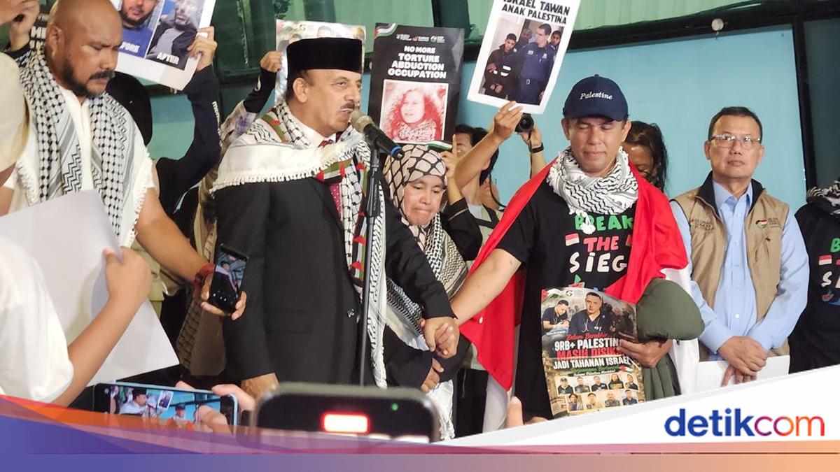Dubes Palestina Gandeng Tangan WNI Relawan Flotilla: Kalian Pahlawan