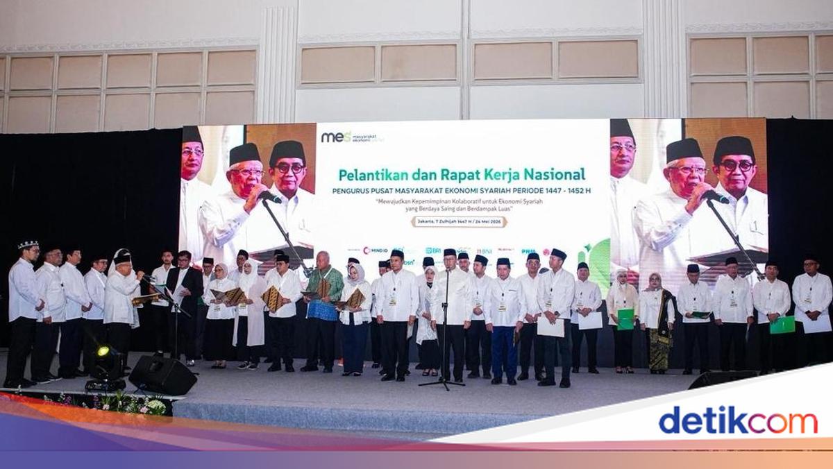 Menkop Ferry Juliantono Dilantik Jadi Ketua Harian MES Periode 2026-2031